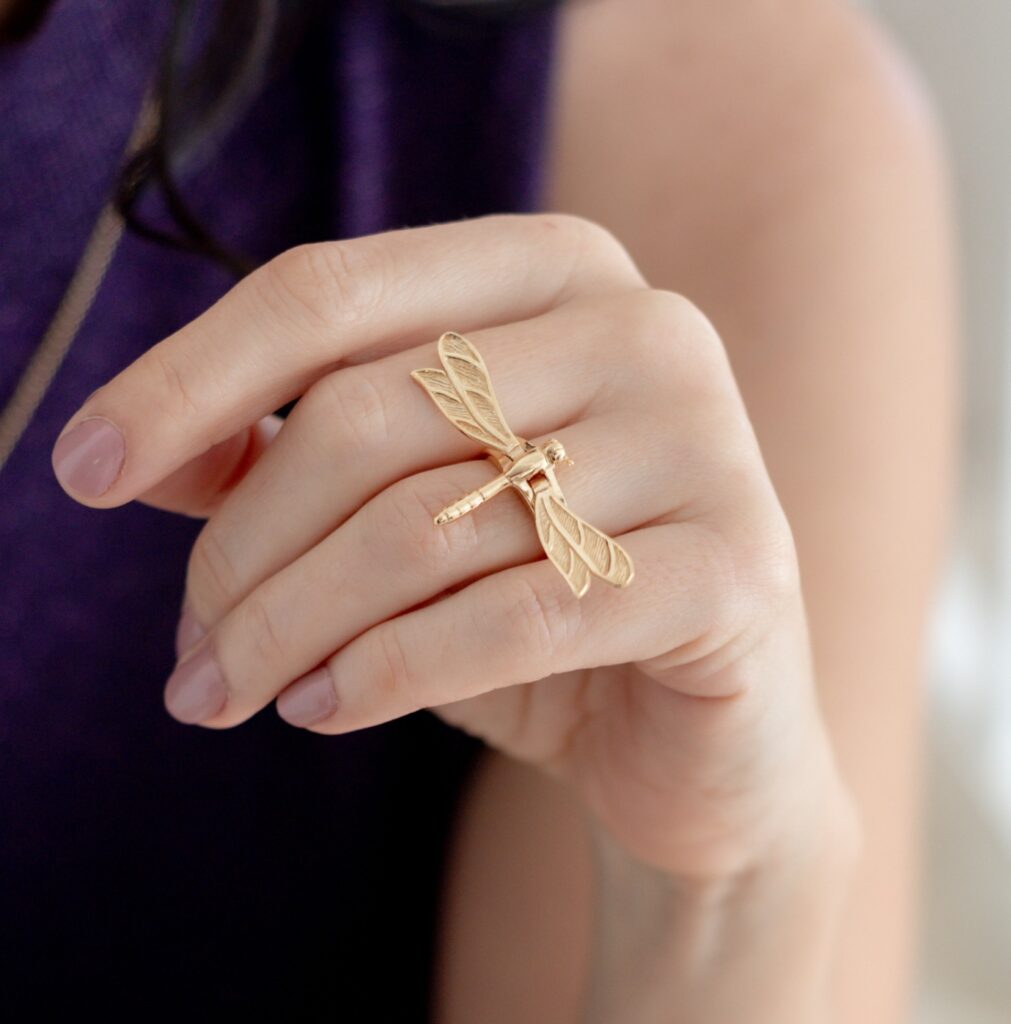 Anillo Libélula móvil XL plata con baño de oro Zue Joyas