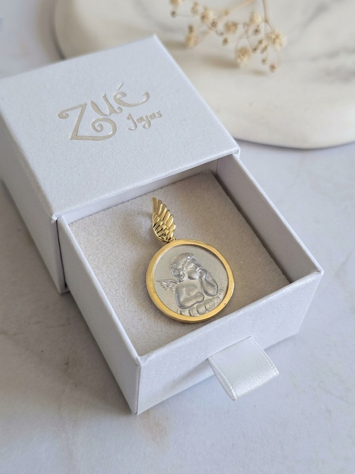 medalla angel de la guarda plata de ley con baño de oro Zue Joyas