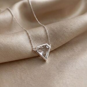 Collar Lucy in the Sky con cristal de roca