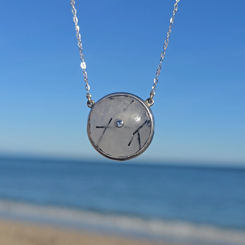 collar snow walker con cuarzo plata de ley Zue Joyas