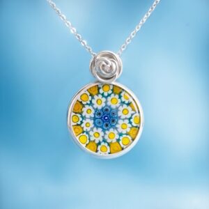 Collar Rosalie Millefiori con flores amarillas