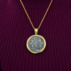 medalla angeles custodios grande 32 mm plata de ley con baño de oro zue joyas