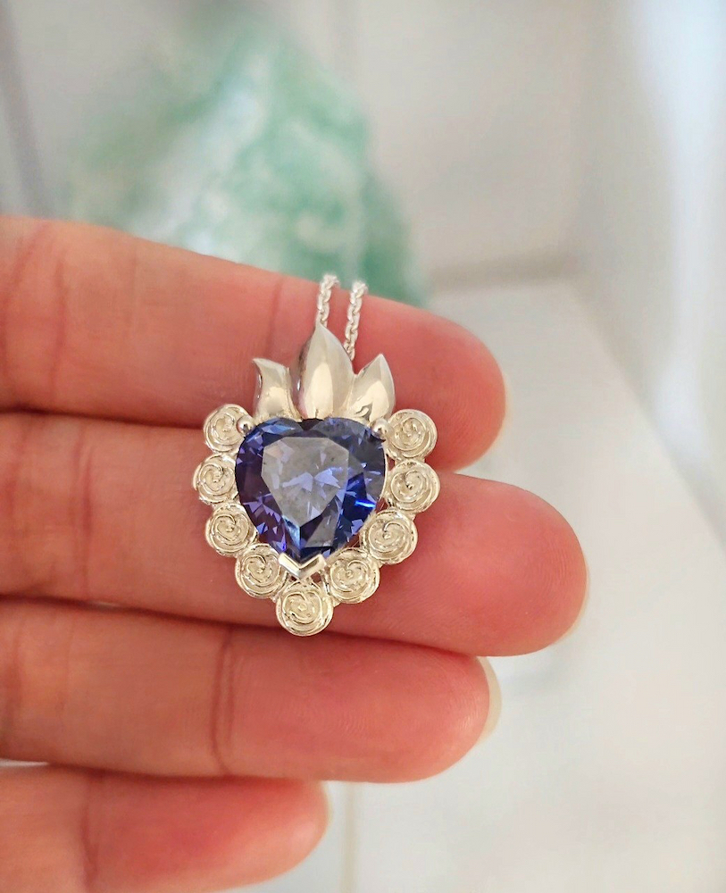colgante fiorire de corazon azul violeta y plata de primera ley zuejoyas