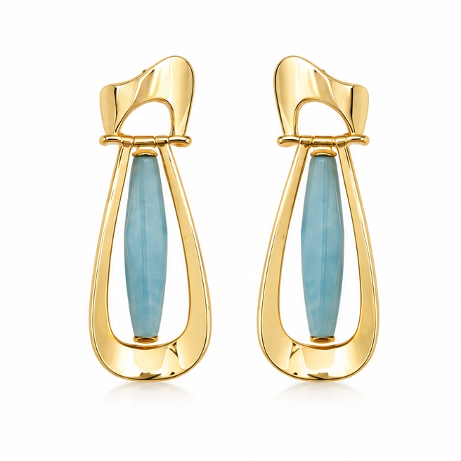 pendientes aurea amazonia plata dorada by ap pendientes largos aurea Amazonia de plata con baño de oro oro con amazonita diseño de autor by AP Diseño de Joyas para Zue Joyas