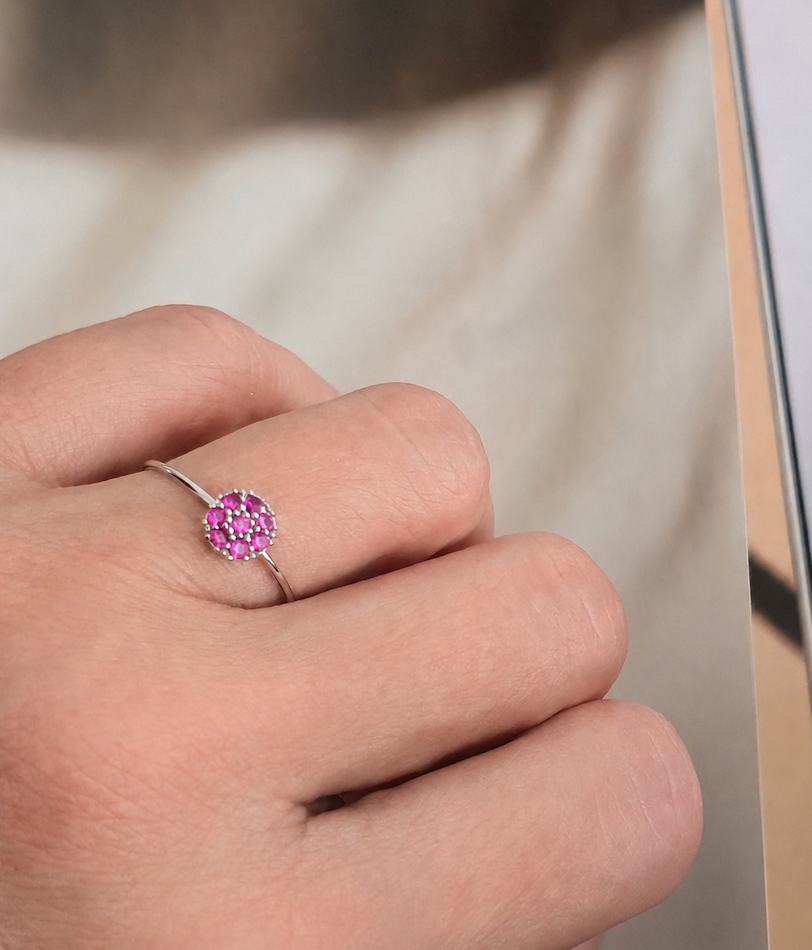 anillo bloom fucsia plata rodinada con circonitas Zue Joyas