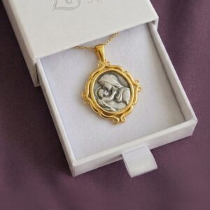 Medallas y cruces